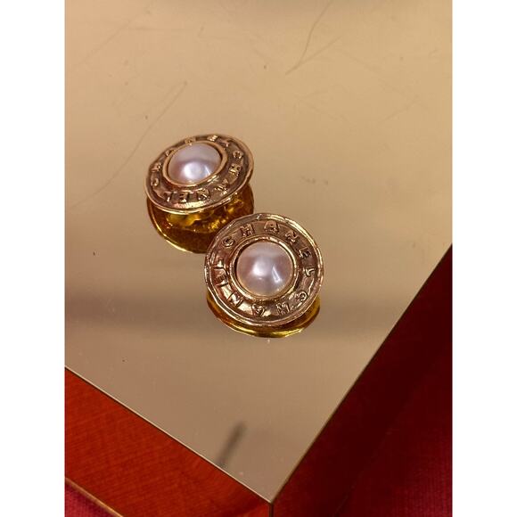 Chanel Pearl & Logo Clip On Earrings FREE COA - Picture 6 of 6